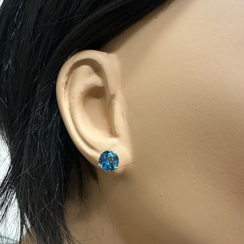 3ct London Blue Topaz in 14k Martini Style Solid Yellow Gold - Picture 4 of 5